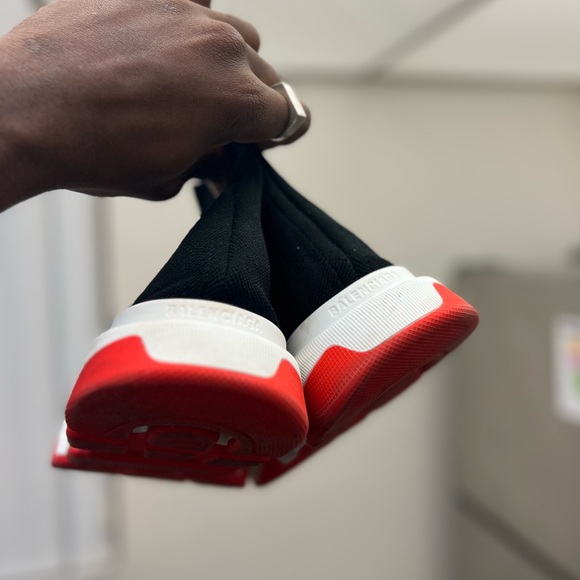 Speed 2.0 Sneaker in black recycled knit, white and red sole unit - Picture 10 of 14